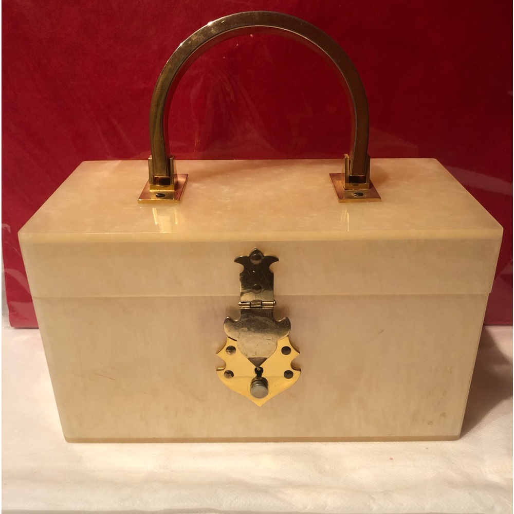 Stunning Bergdorf Goodman Lewis Vintage cream Bakelite handbag w/ gold handle